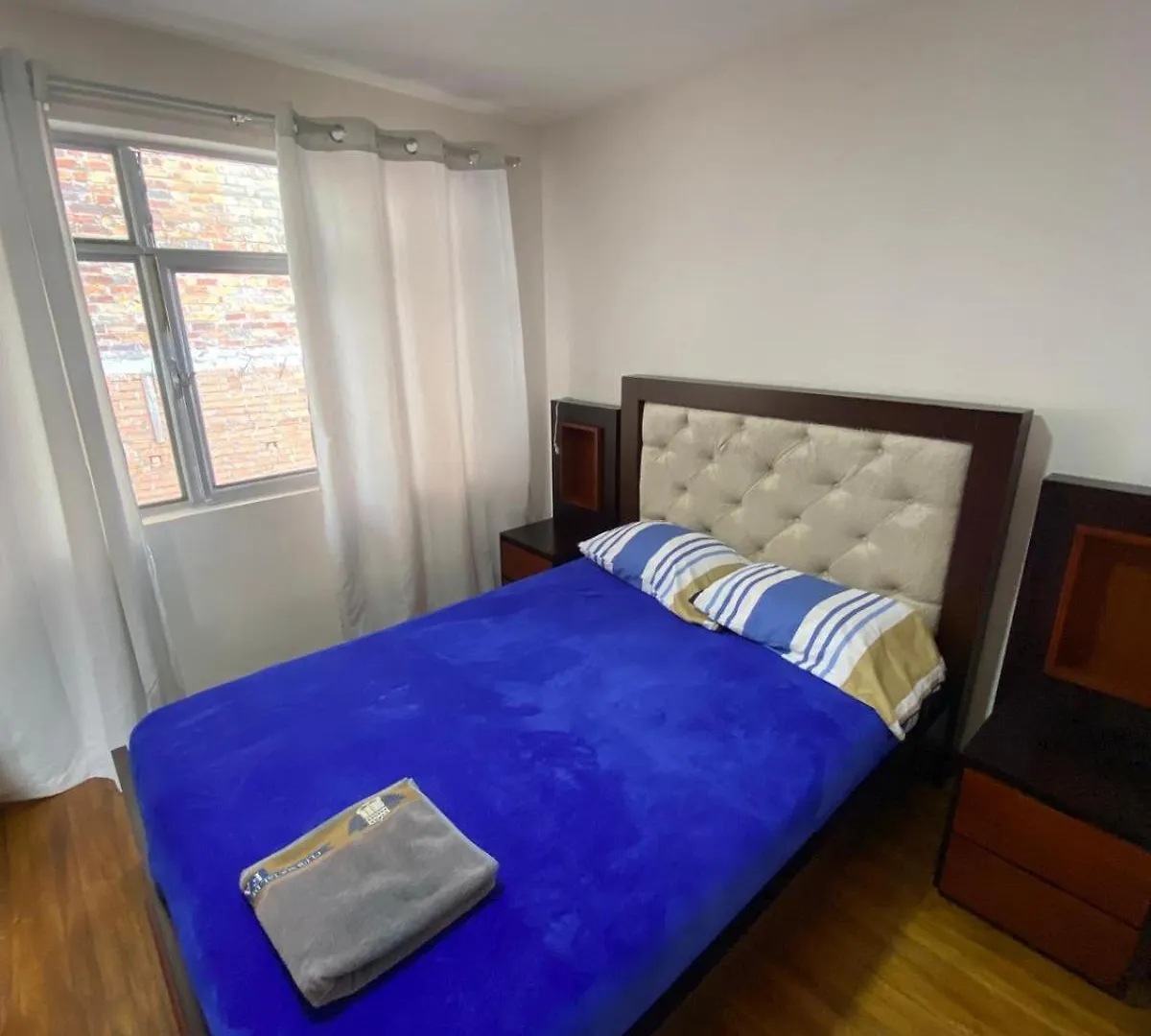 Departamento Elegante Y Amplio Con Free Parking Apartman Cuenca